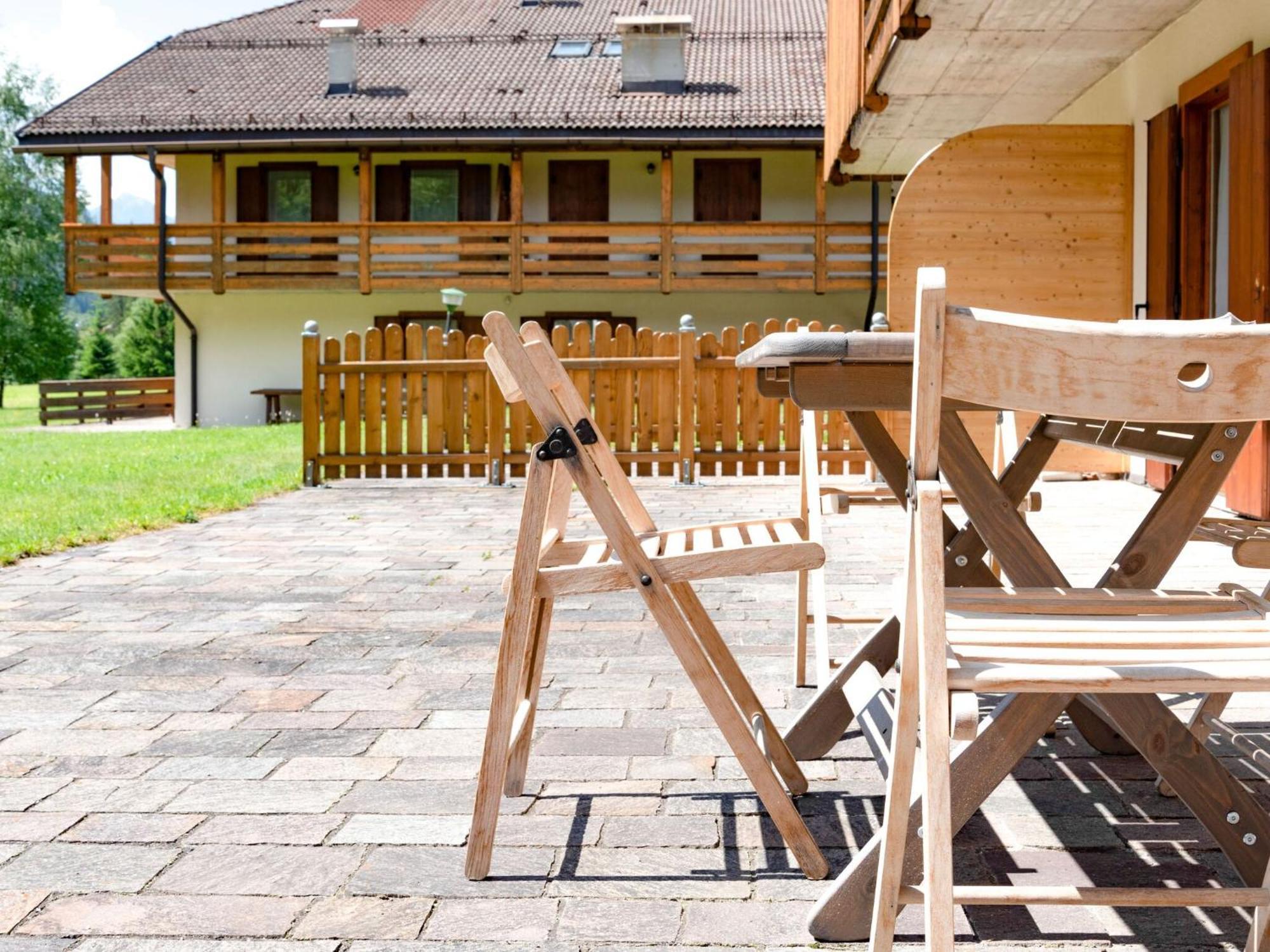 Spacious Chalet With Garden Near Ski Area In Tyrol Pozza di Fassa Exterior photo